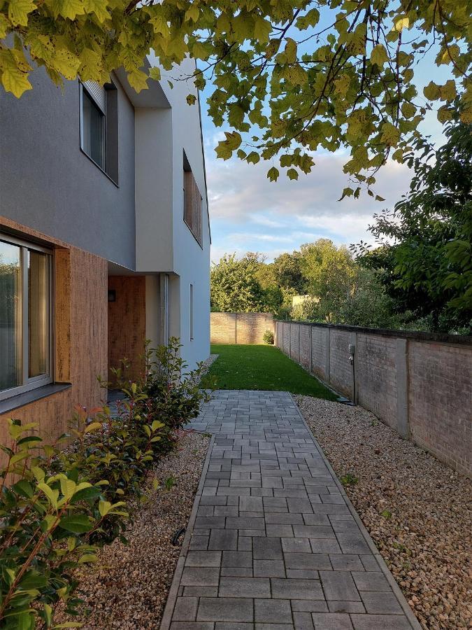 Linden Apartman 106 - Adults Only Mosonmagyaróvár Exterior foto